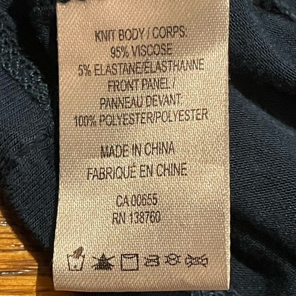 RW&Co. sleeveless top with asymmetrical design - Picture 4 of 6